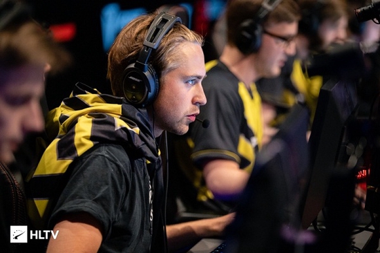 银龄玩家如何在电竞领域崭露头角